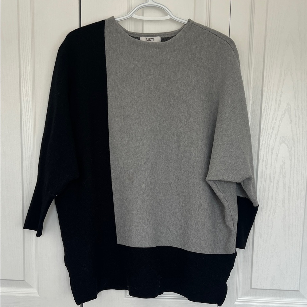 Suzy Shier Heather Gray Knit Top